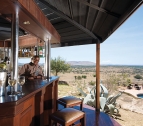 Lobo Wildlife Lodge Bar